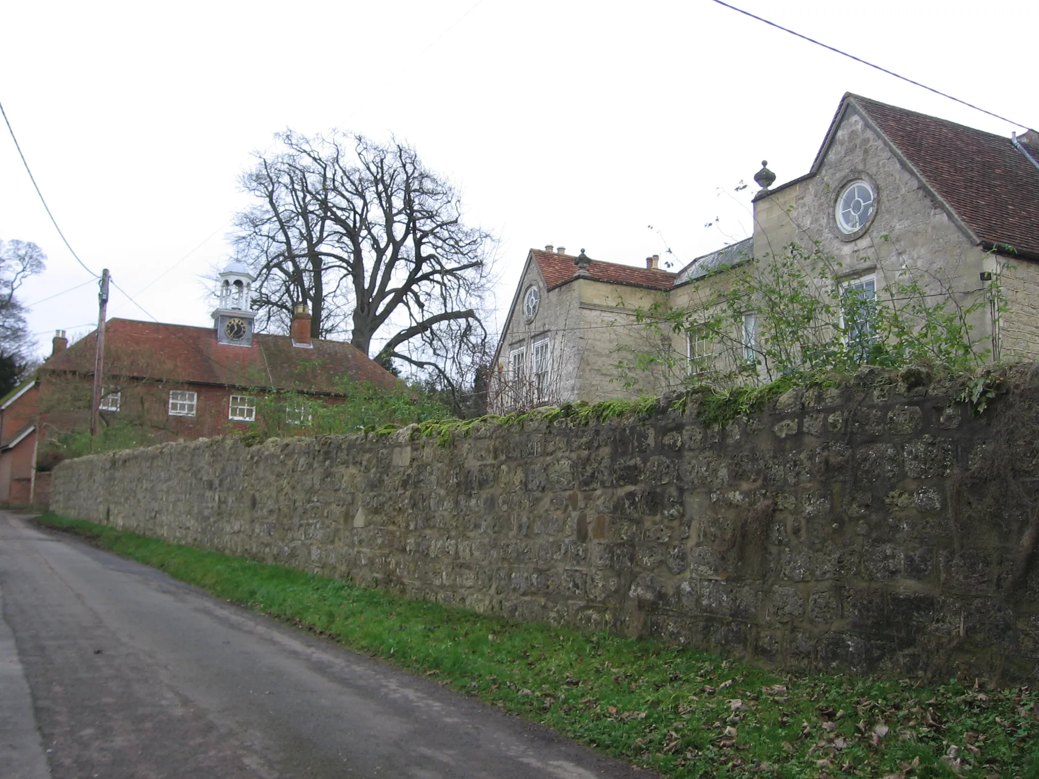 Photo showing: This is a photo of listed building number 1117811.