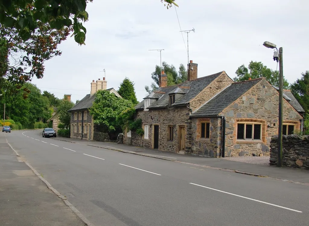 Photo showing: Stone-built cottages at Swithland (1)