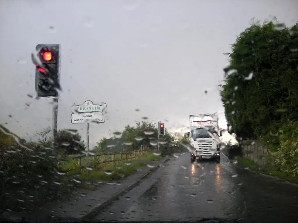 Photo showing: Aston Bridge in the rain