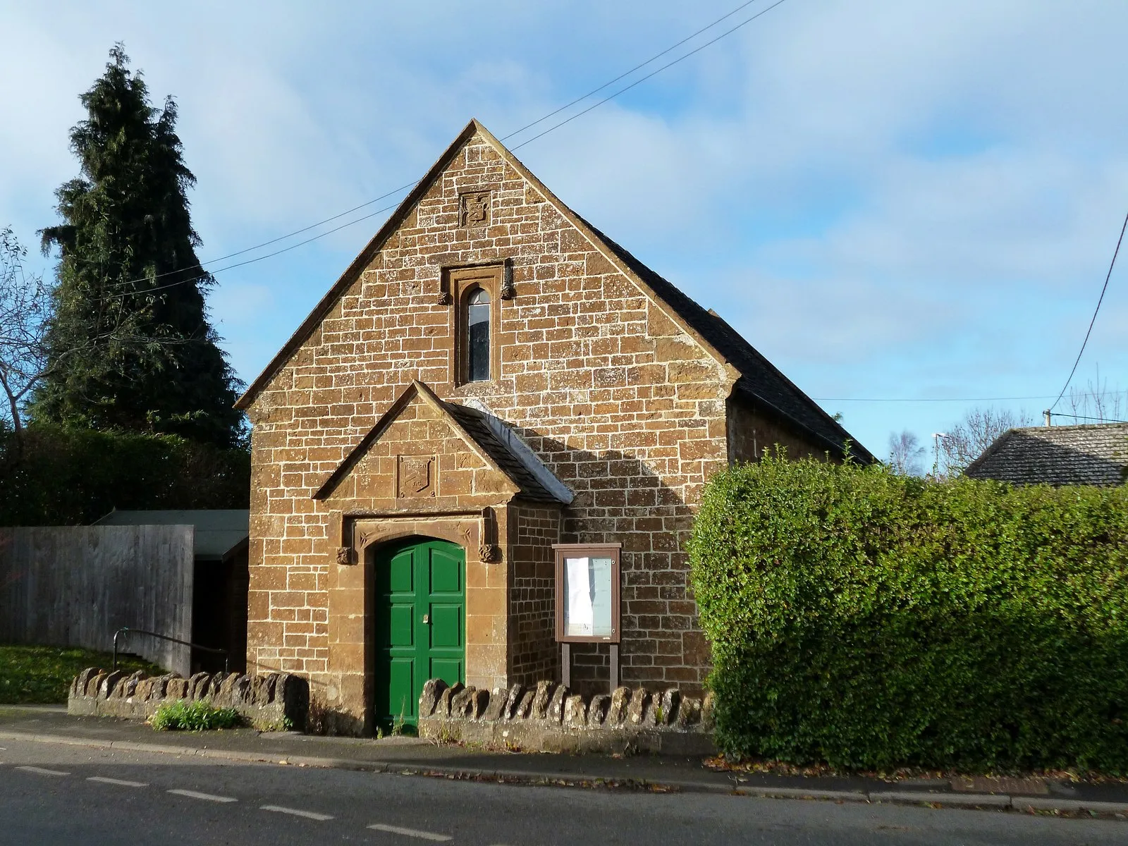 Photo showing: Radway-Old Chapel