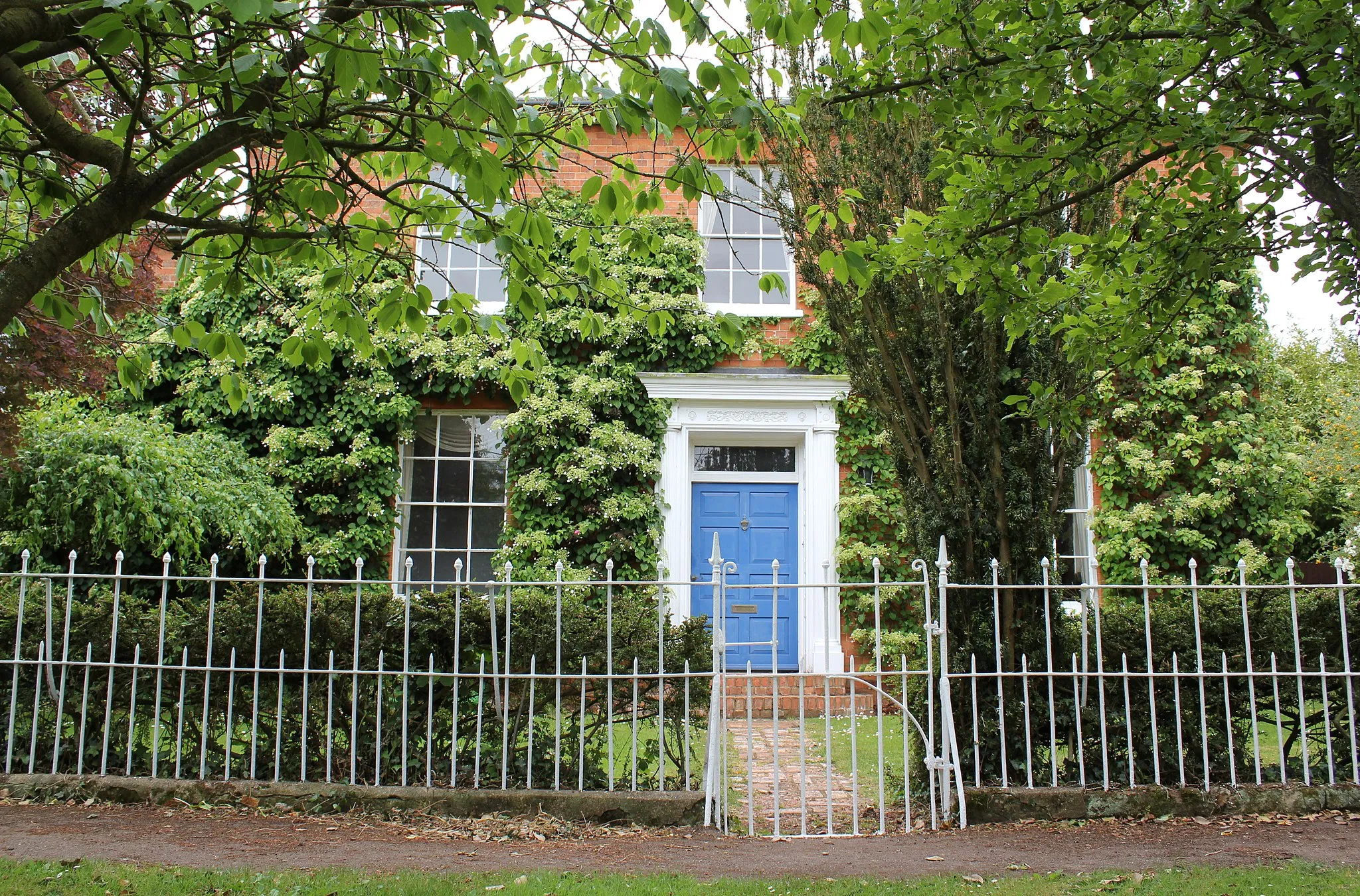 Photo showing: Gilbert Scott's Vicarage, Wappenham