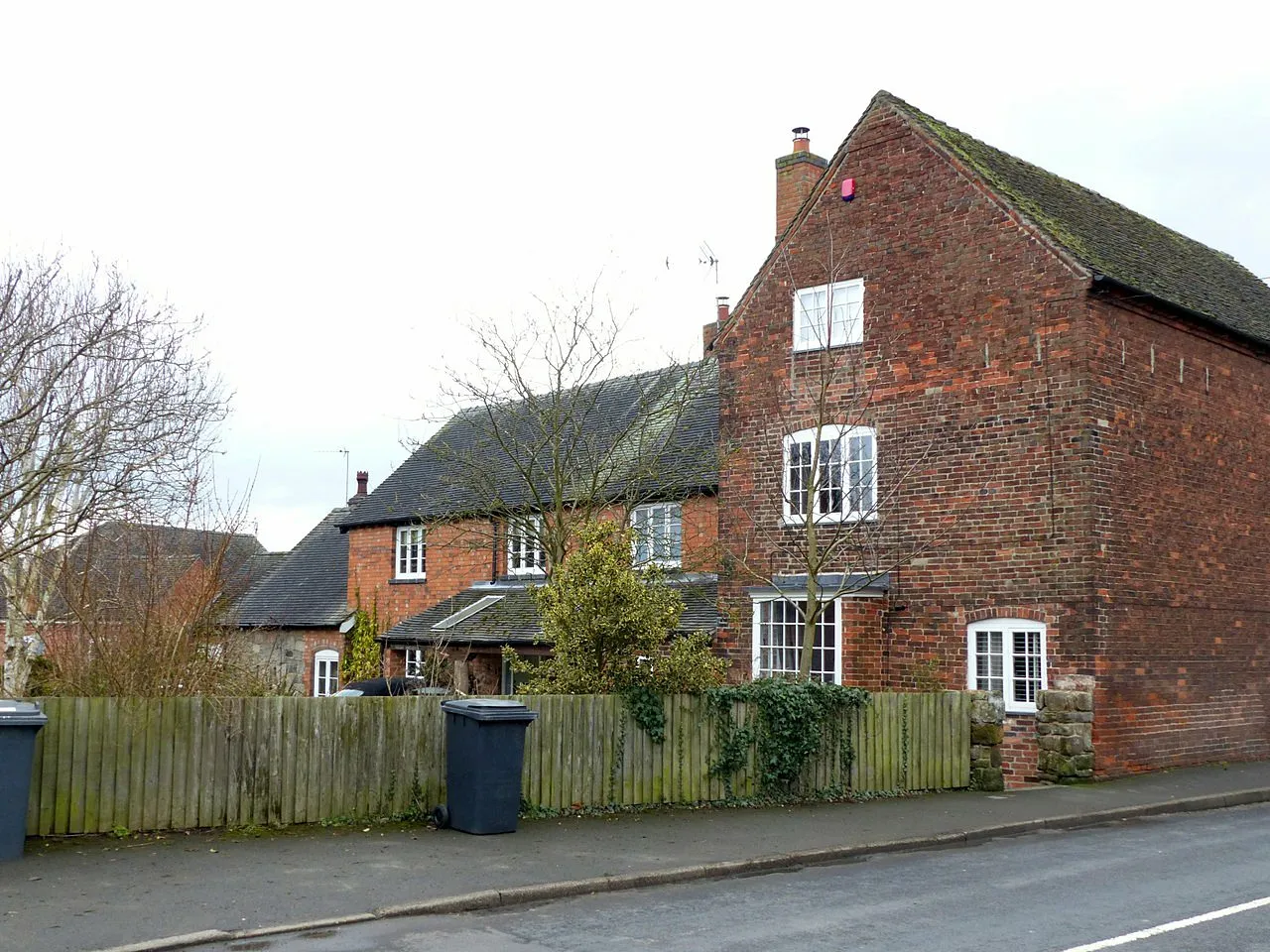 Photo showing: Photograph of 41 Main Street, Weston-on-Trent, Derbyshire, England