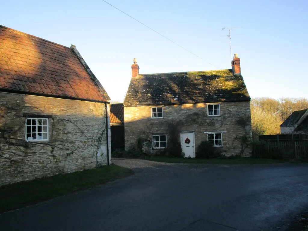 Photo showing: 4 Church Road, Lyndon