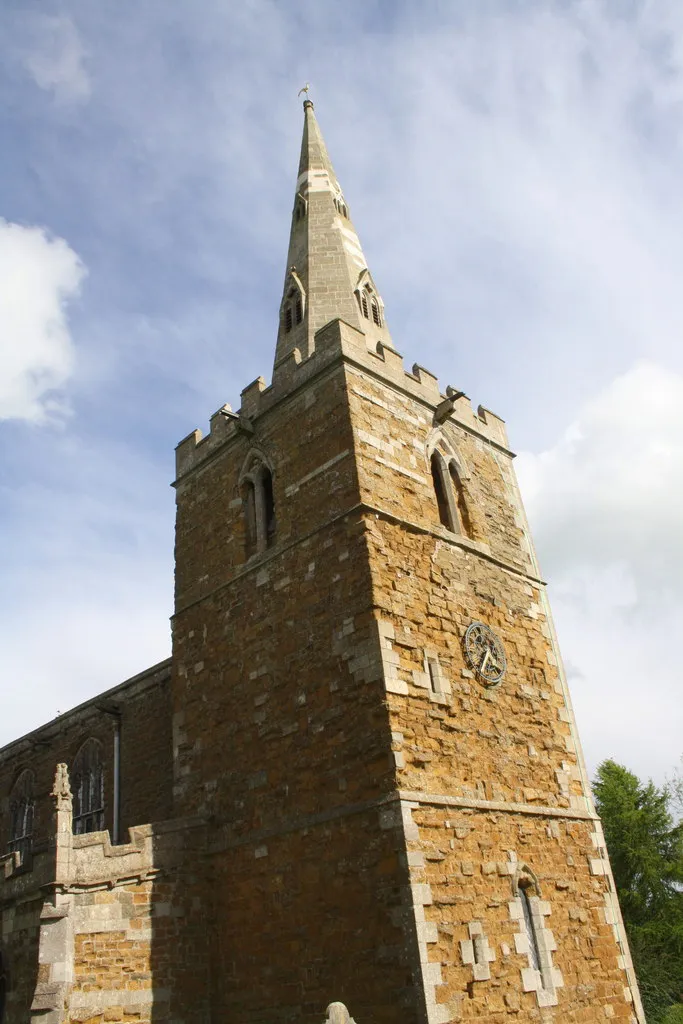 Photo showing: St Peter's church