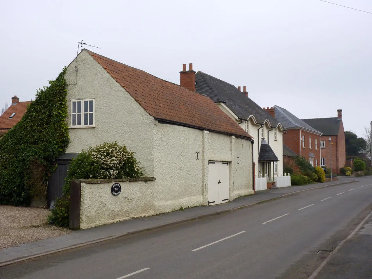 Photo showing: Barn conversion, Wysall