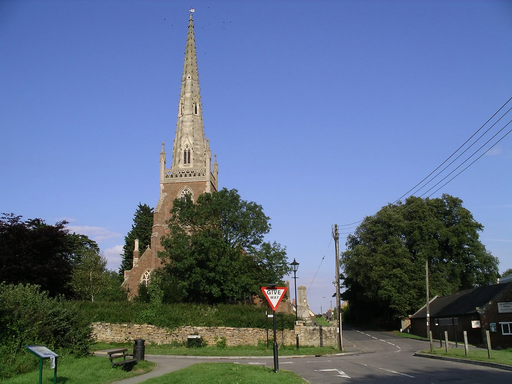 Photo showing: Photo of the church in Braunston, Northamptonshire, England.