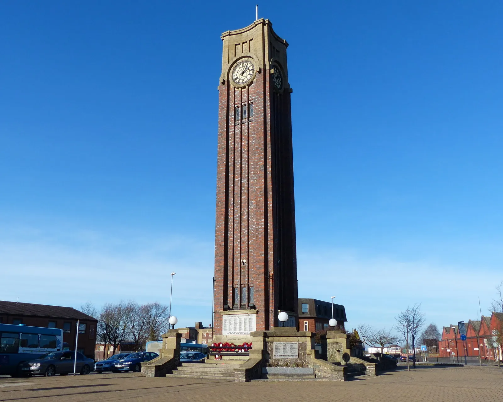 Photo showing: Clock Tower War Memorial