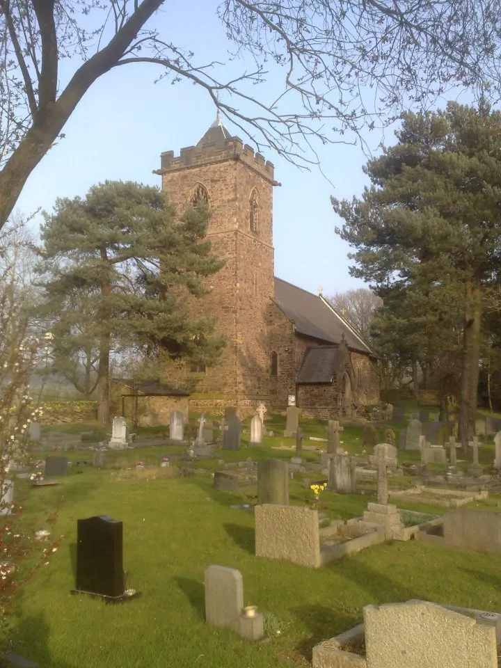 Photo showing: The Church of Saint James the Greater, Oaks in Charnwood. The original church was consecrated on 18th June 1815, the day on which the Battle of Waterloo took place.