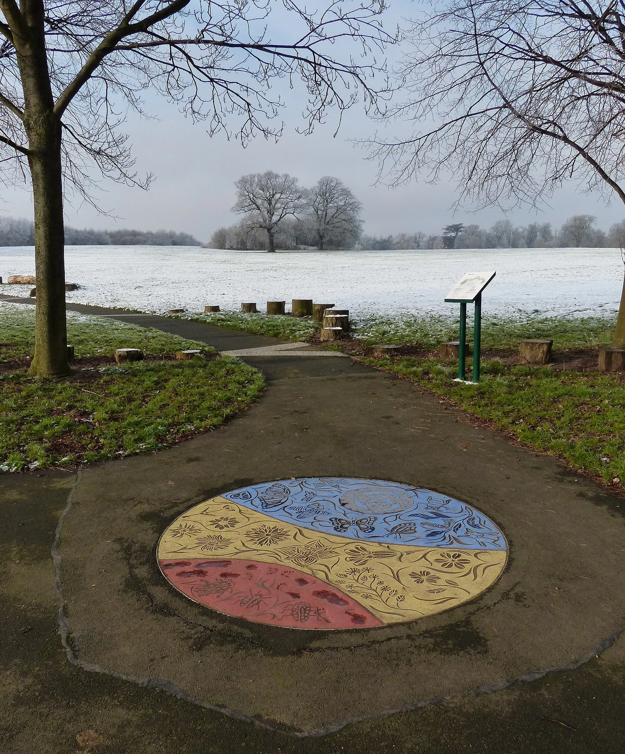 Photo showing: Artwork in Braunstone Park