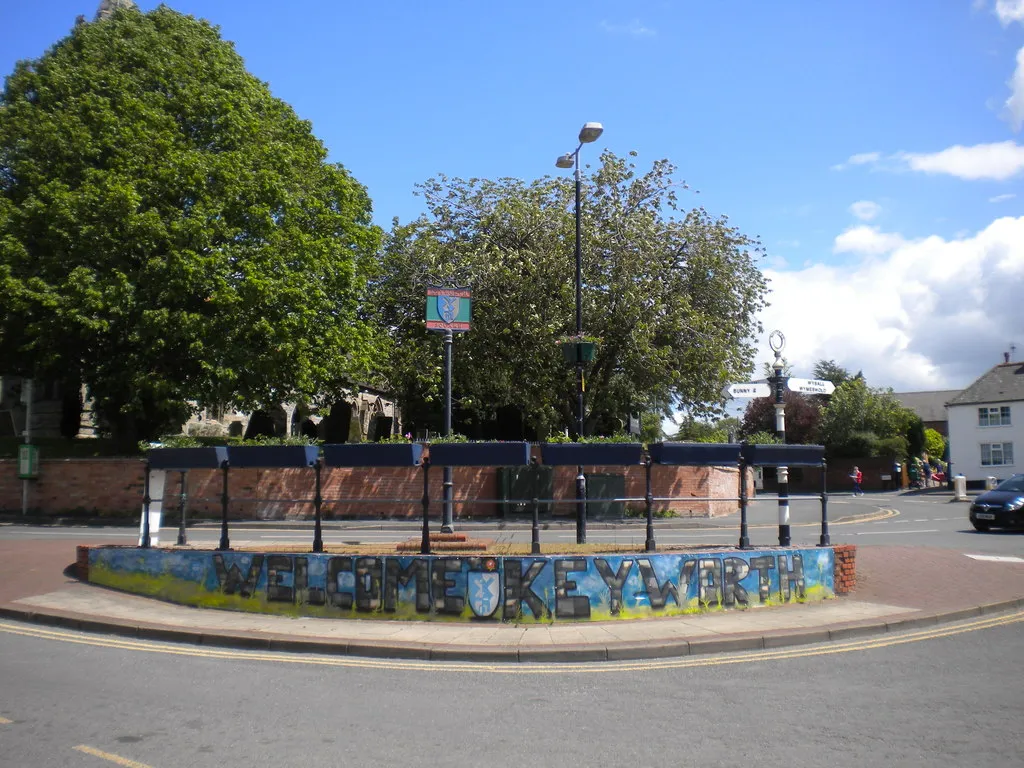 Photo showing: Village sign and mural in the Square, Keyworth