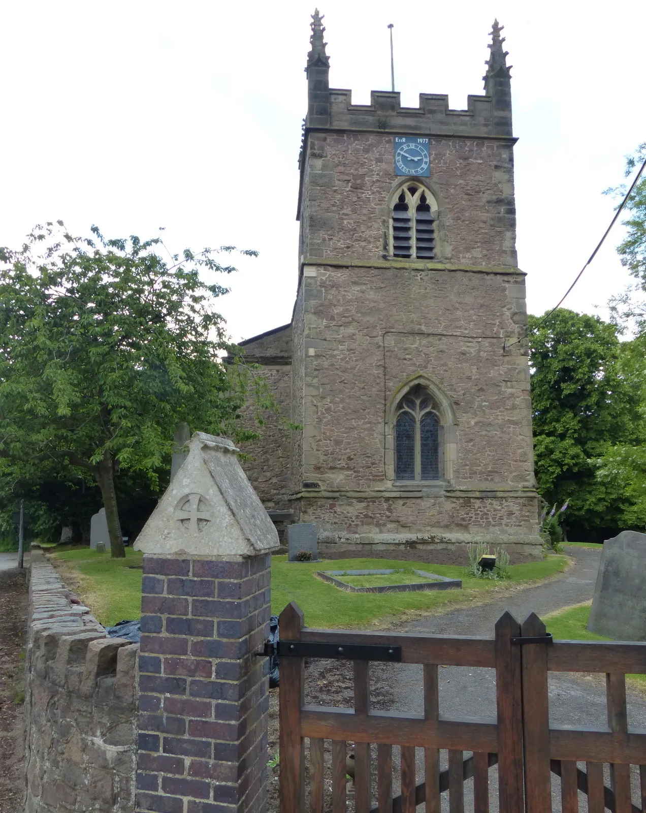 Photo showing: Church of St Helens in Sharnford