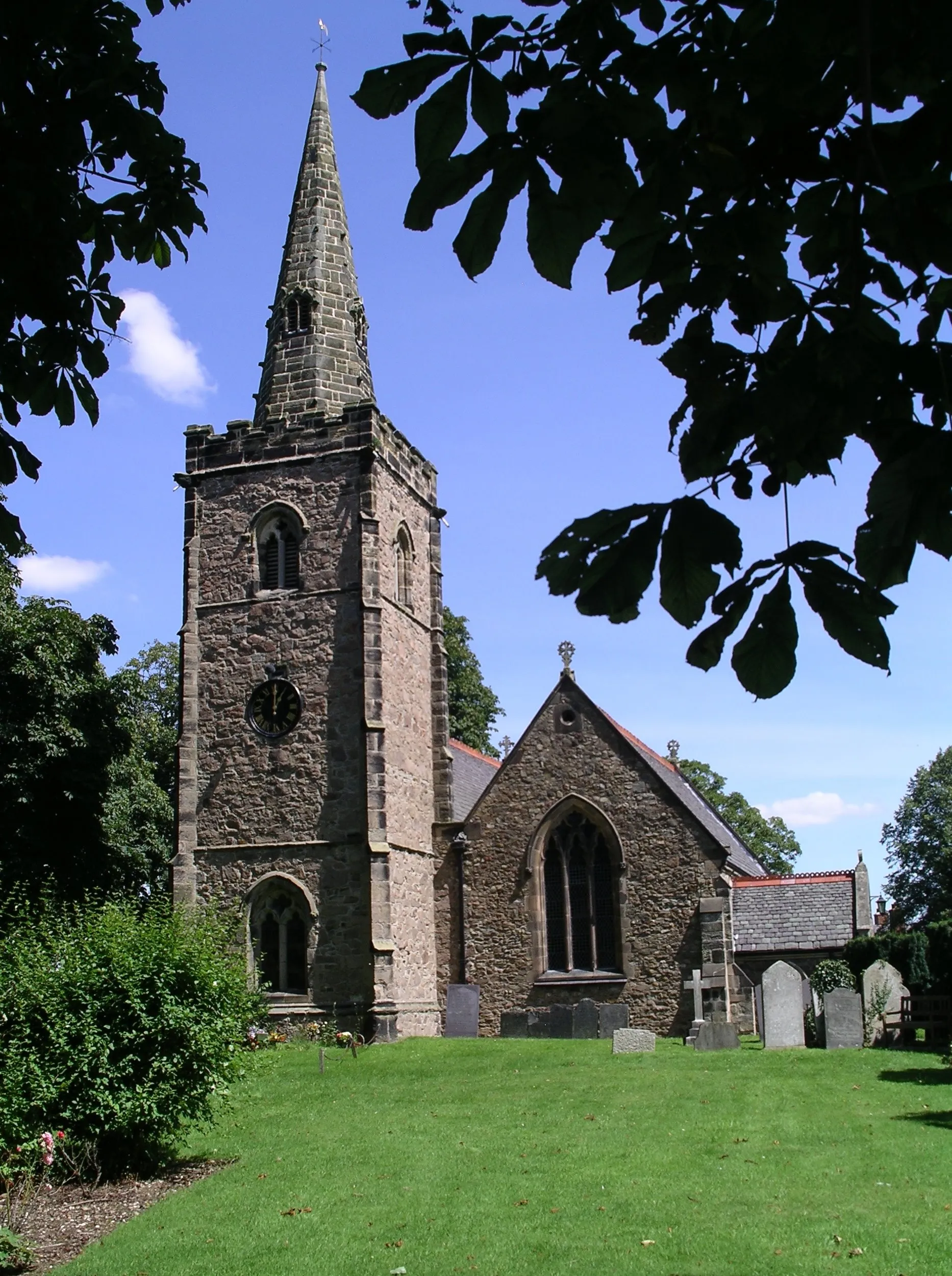 Photo showing: photo of St Martin's Church, Desford, Leicestershire, England.