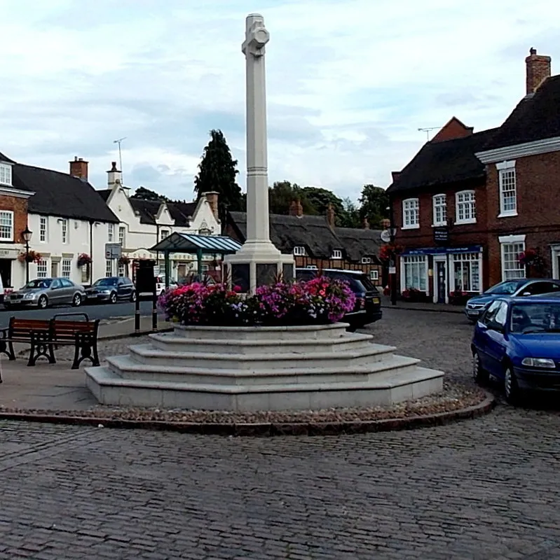 Photo showing: War Memorial, Market Bosworth