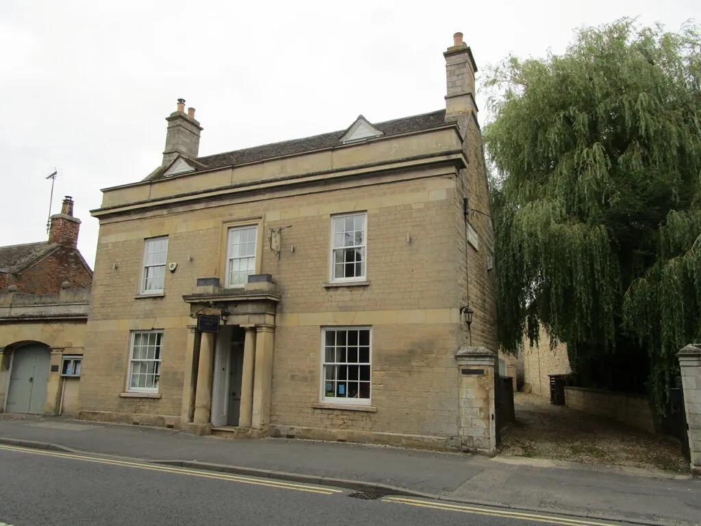 Photo showing: 43 High Street, Market Deeping