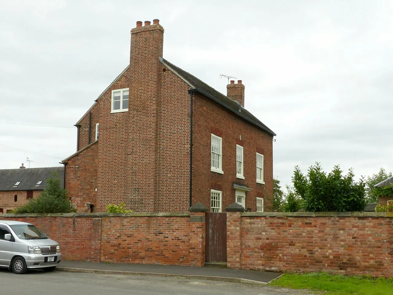 Photo showing: Photograph of Cedars Farmhouse, Draycott, Derbyshire, England