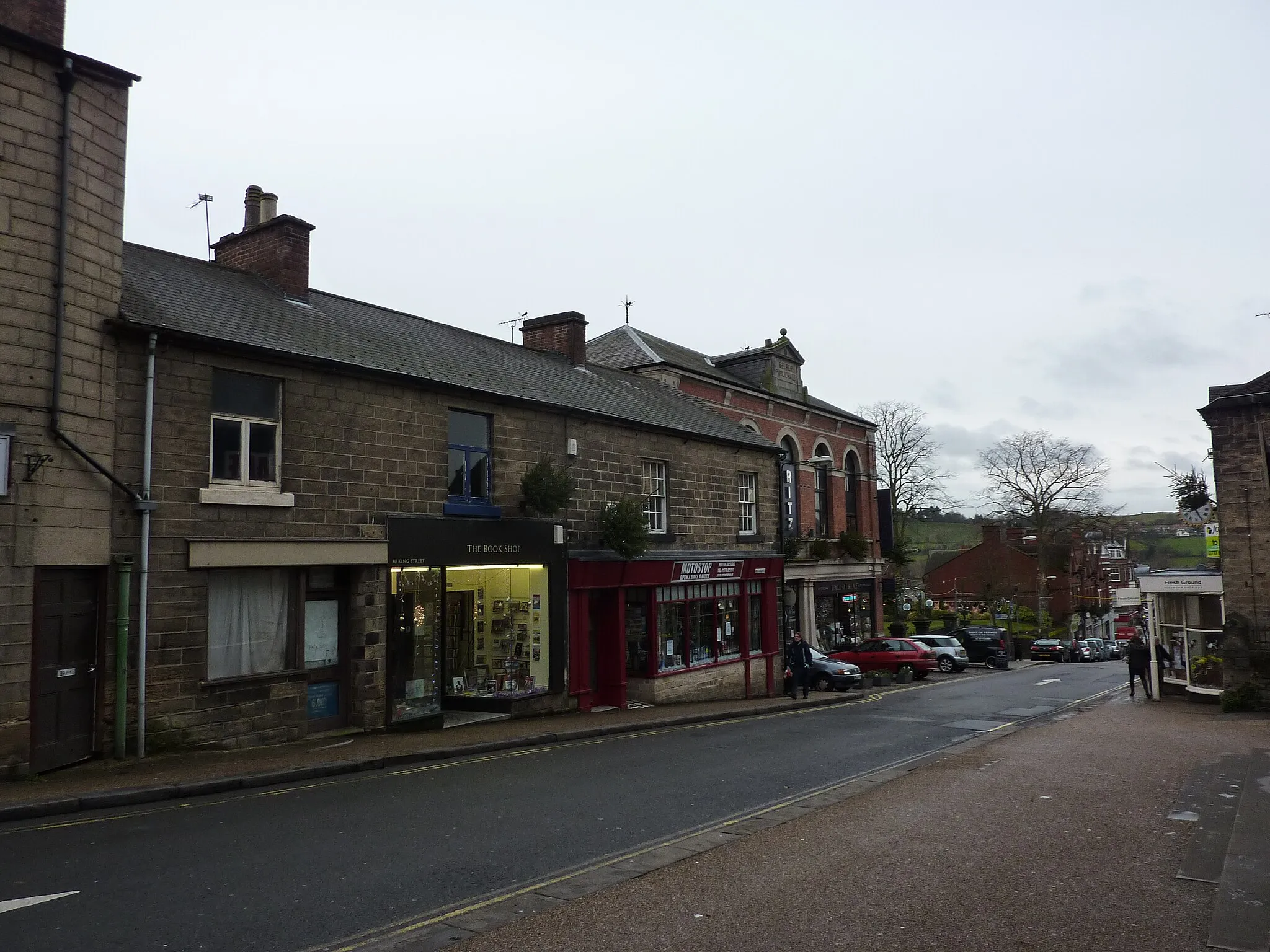 Photo showing: King Street and Belper Public Hall