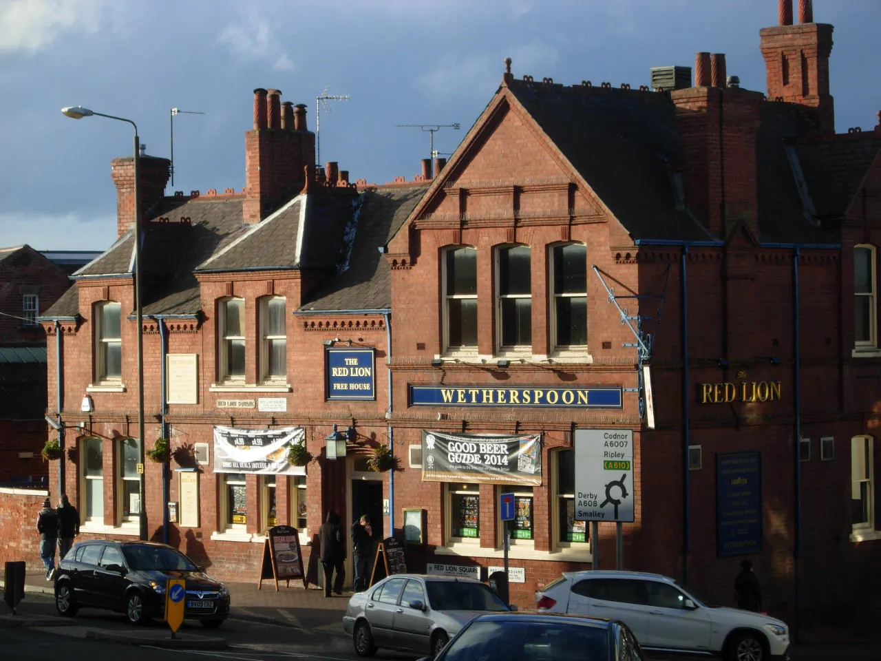 Photo showing: The Red Lion, Heanor