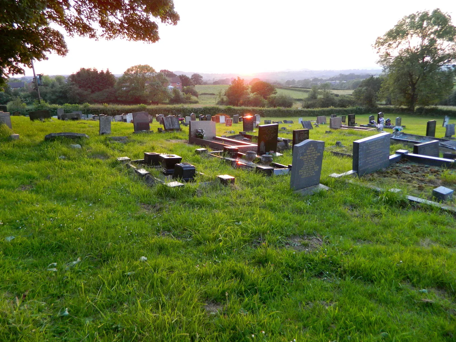 Photo showing: Cemetery, Horsley Woodhouse