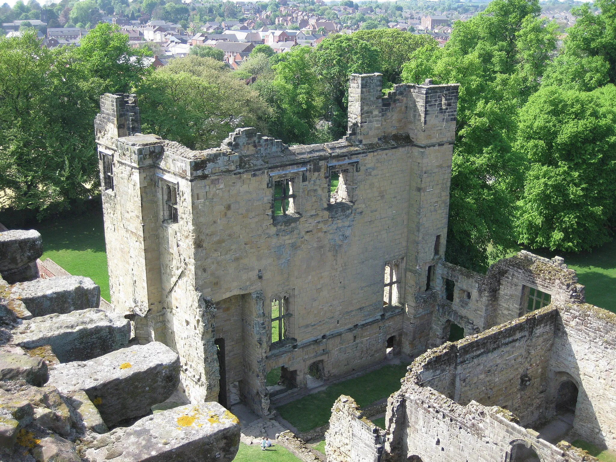 Photo showing: Part of Ashby de la Zouch castle as seen from the top of the tower