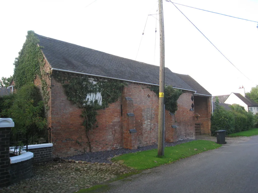 Photo showing: Barn conversion, Wibtoft