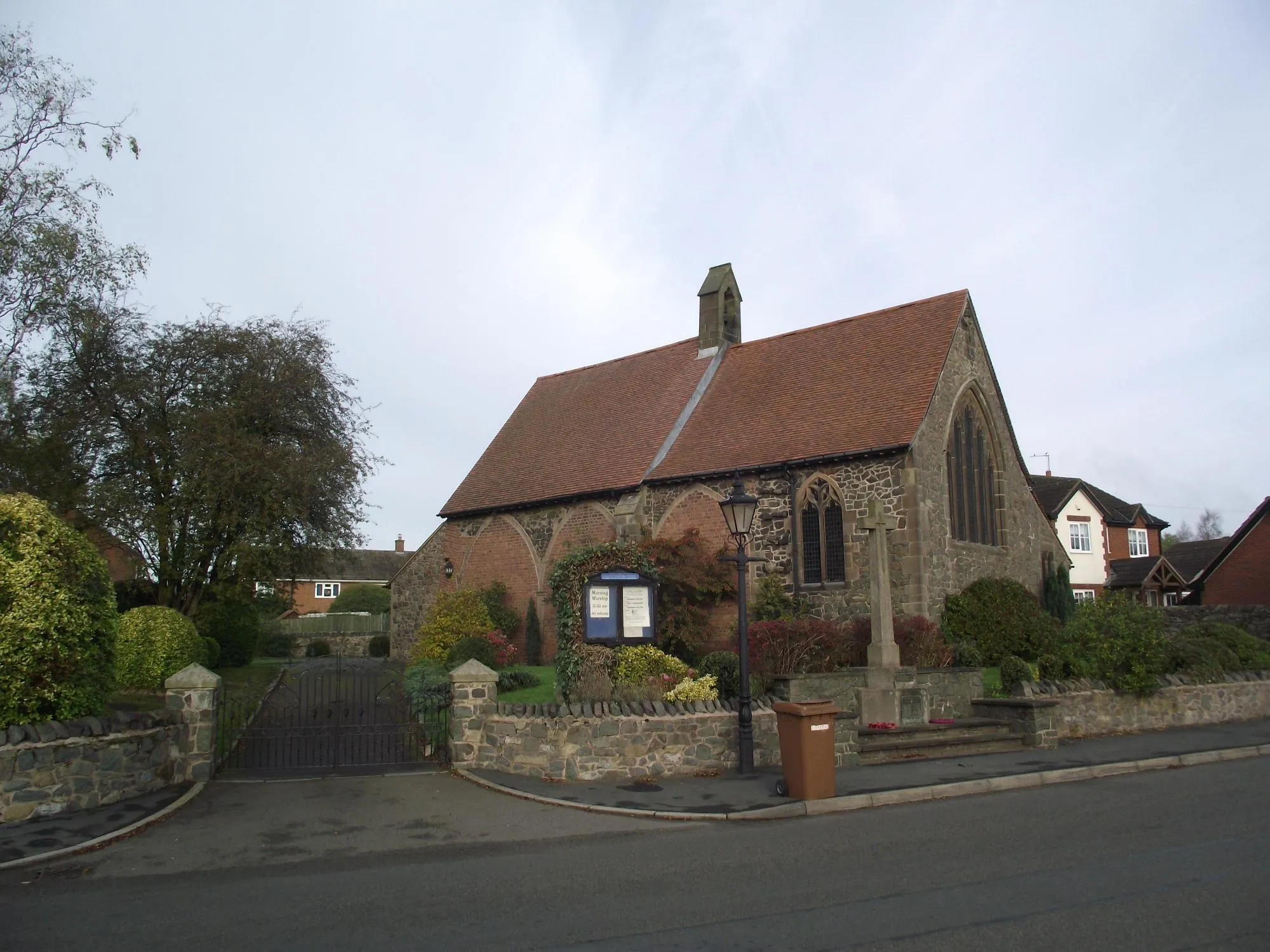 Photo showing: Saint Mary and All Saints church