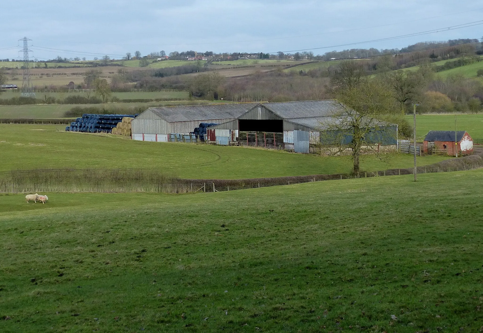 Photo showing: Farm buildings near Noseley