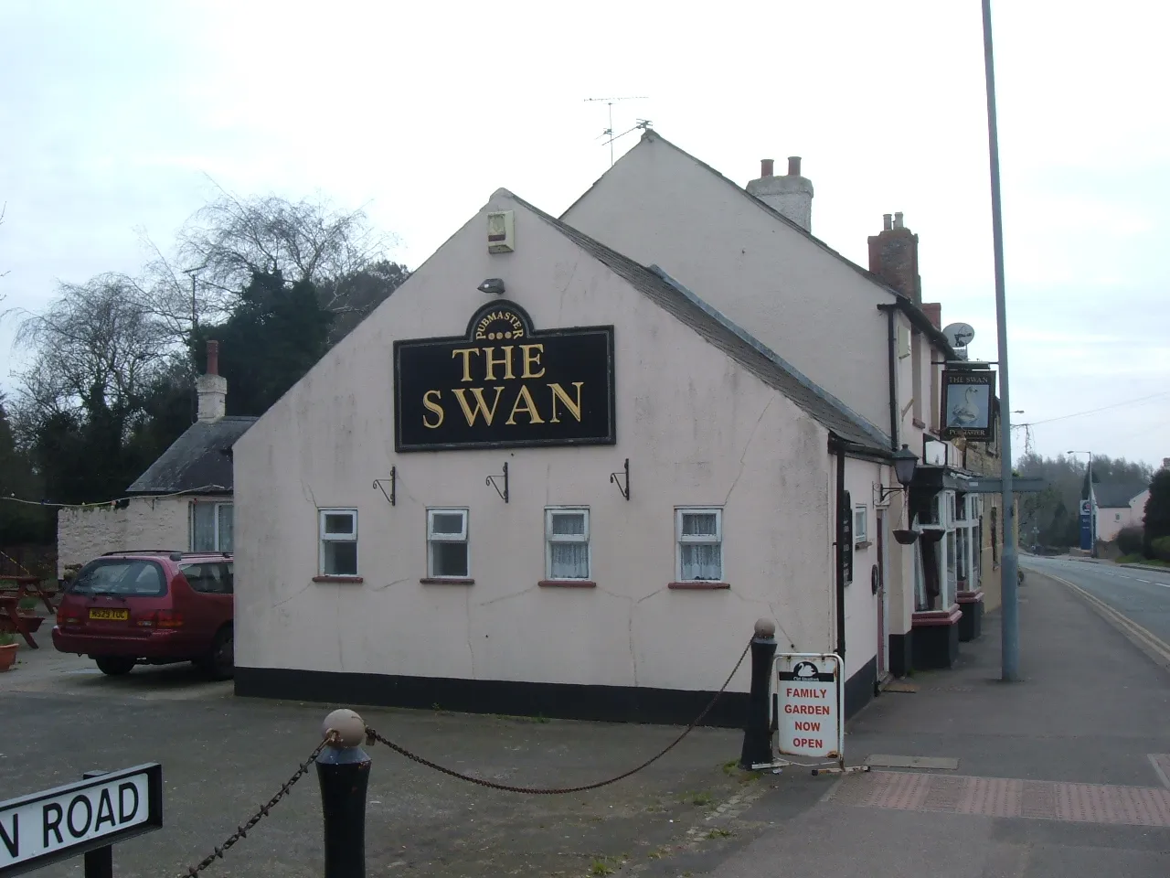 Photo showing: The Swan - Old Stratford