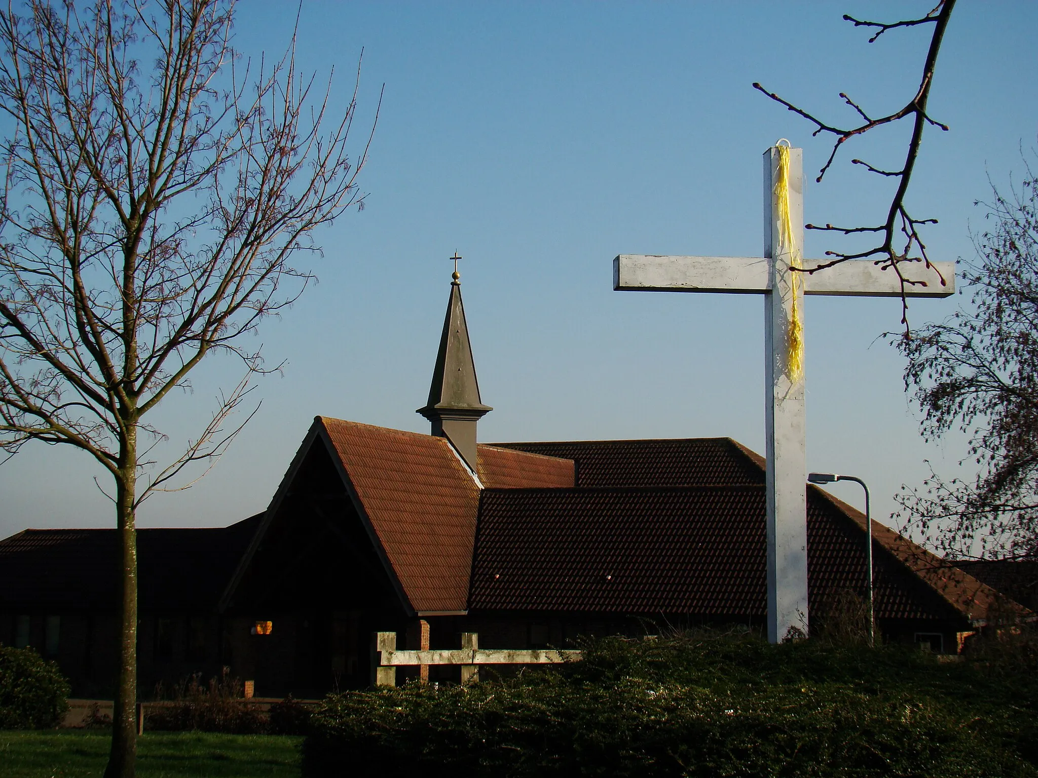 Photo showing: Church of the Servant King, Furzton, Milton Keynes, England