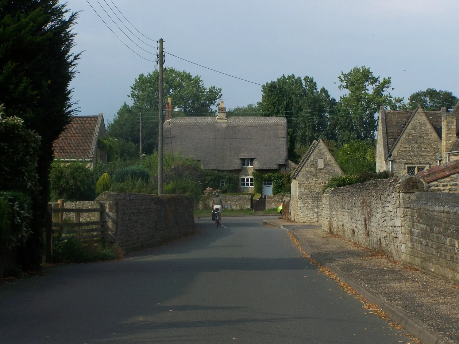 Photo showing: Lane From Warkton Church