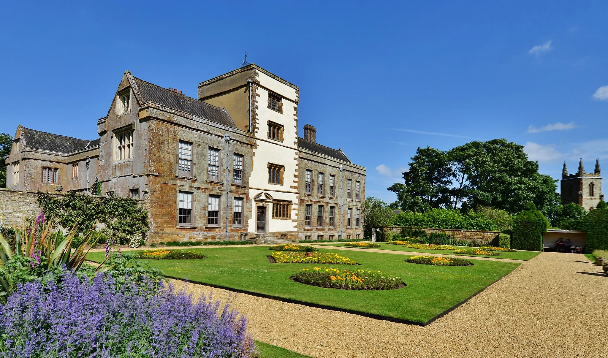 Photo showing: Canons Ashby house