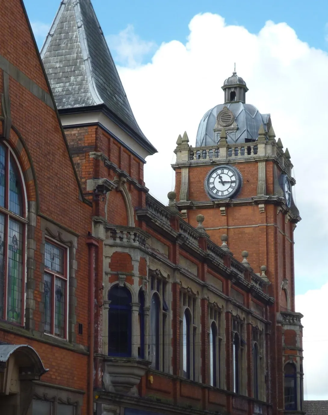 Photo showing: New Central Buildings, Long Eaton, Derbyshire