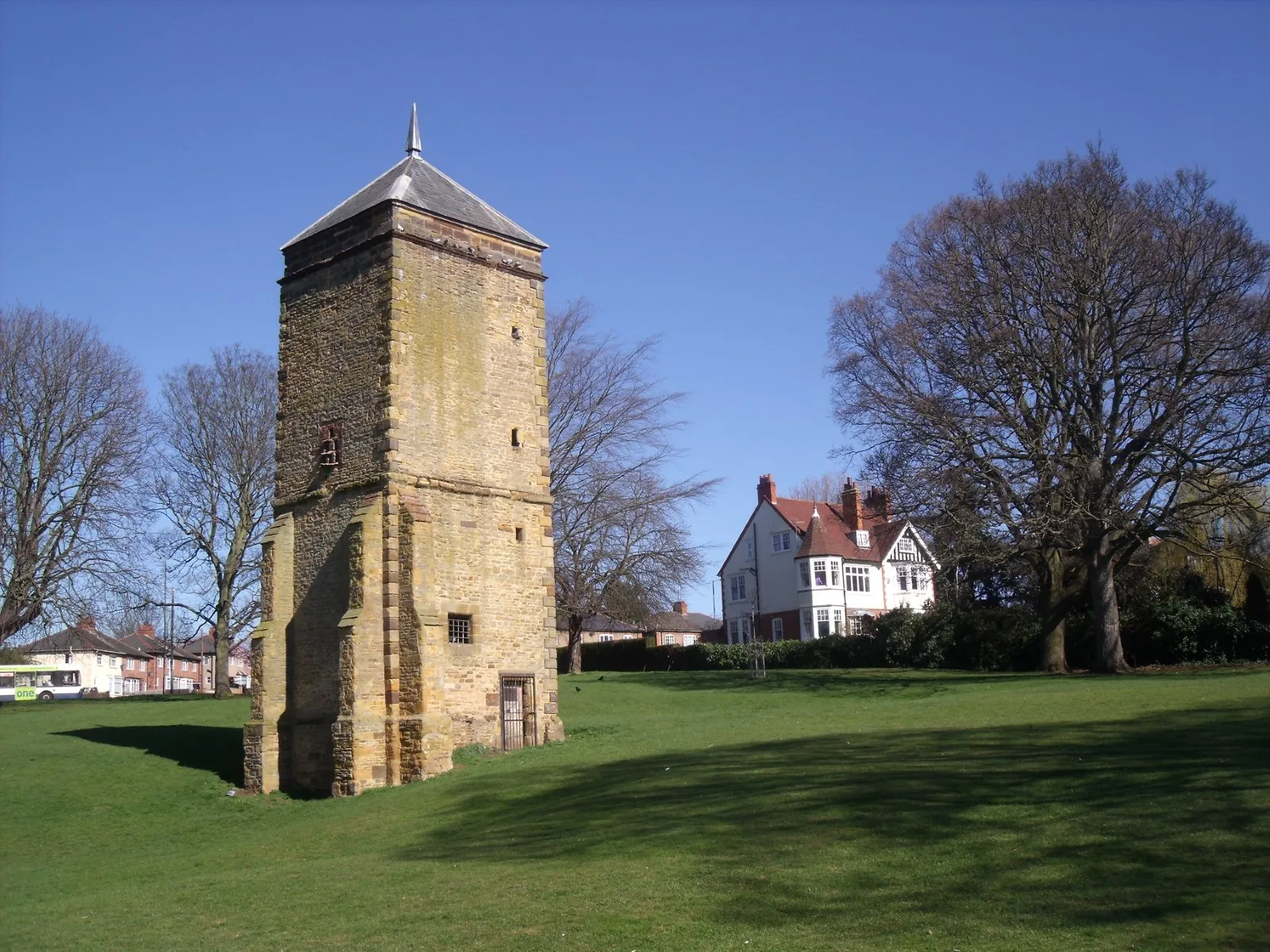 Photo showing: Pigeonry in Abington Park Northampton dates from 1774