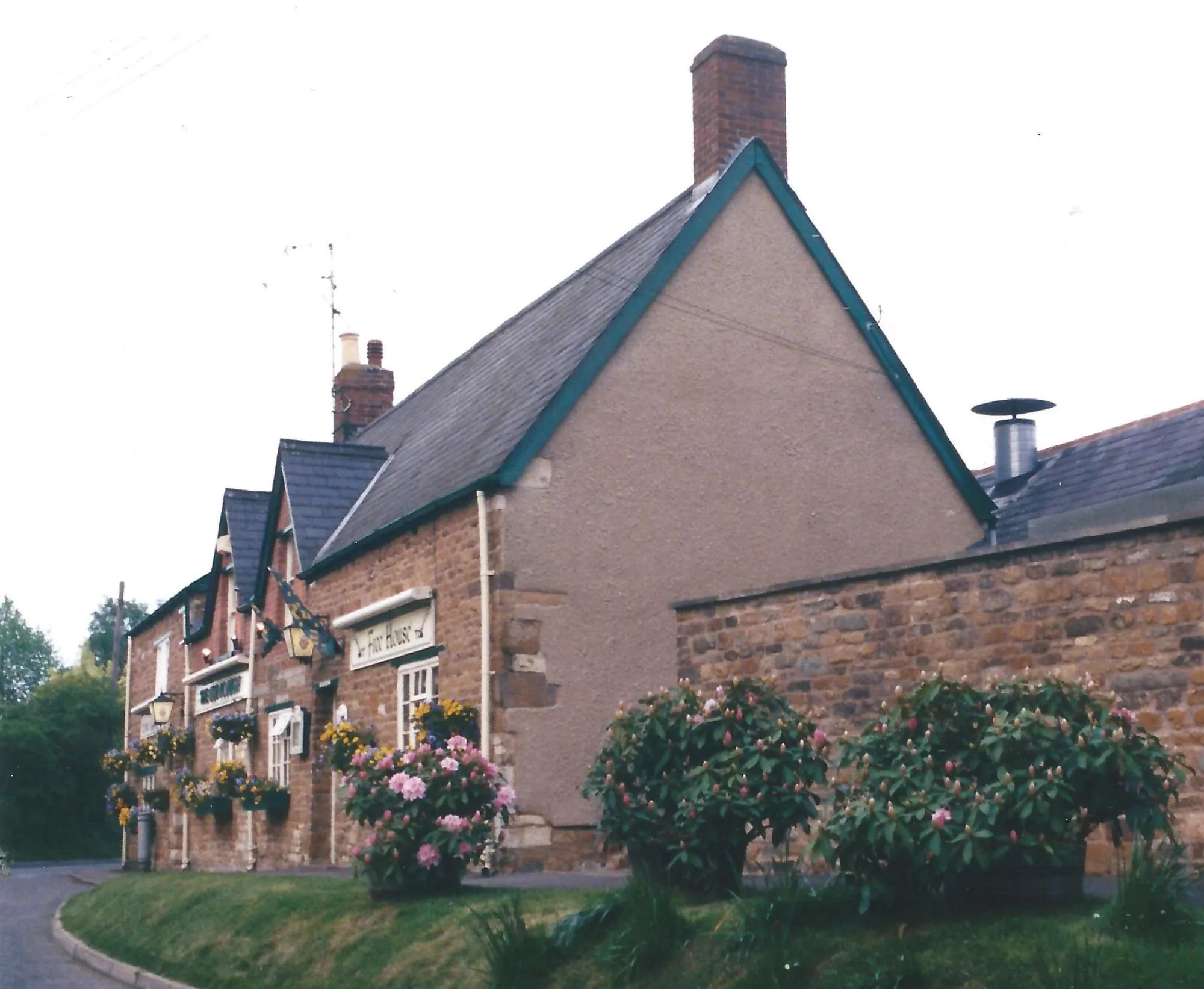 Photo showing: The Old Plough