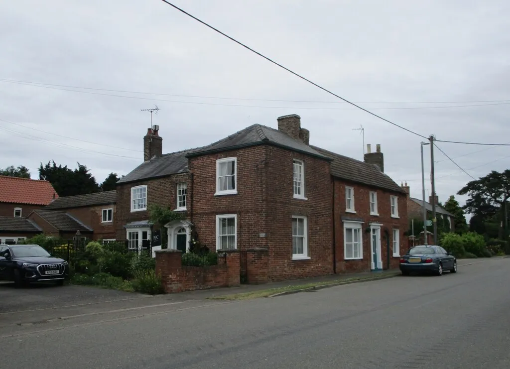 Photo showing: Laurel House and Mytle House, Fleet Hargate