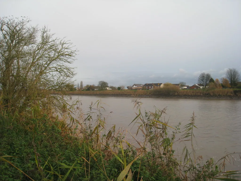 Photo showing: The River Trent and Burringham seen from Althorpe