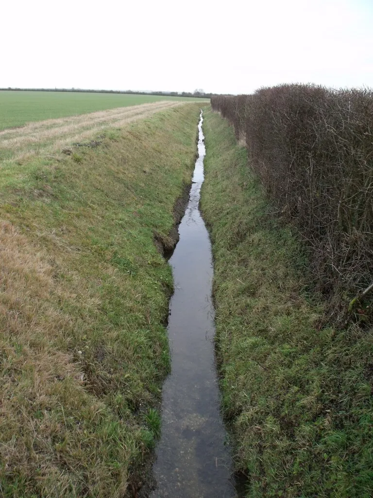 Photo showing: Beck running east from Shortwood Lane