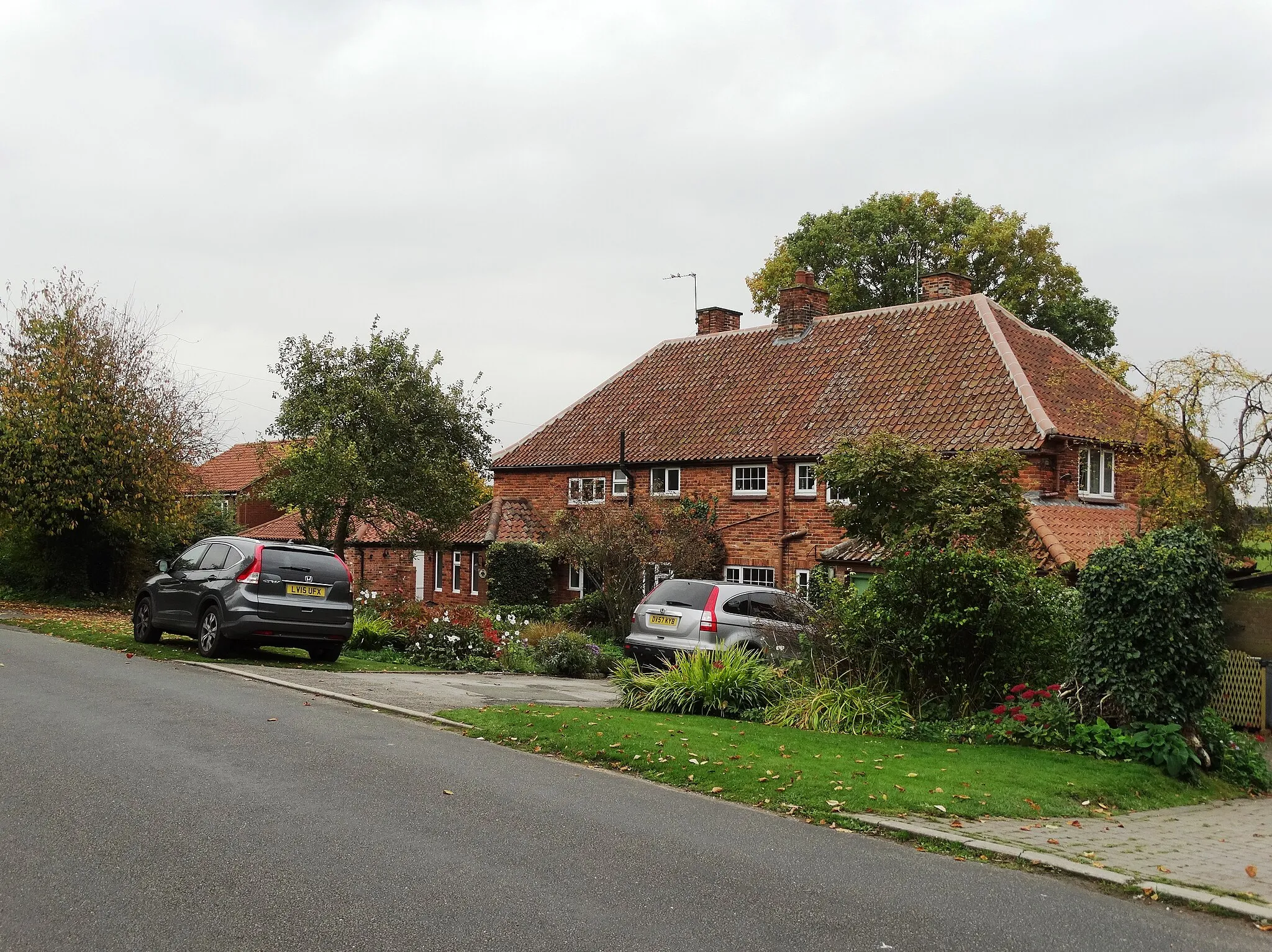 Photo showing: Houses at Riseholme
