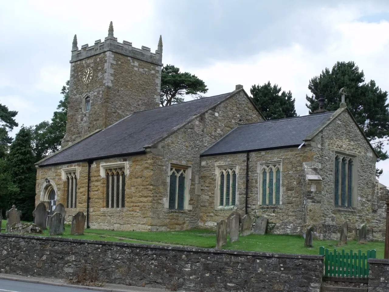 Photo showing: St Helen's Church, Mill Lane, Burgh on Bain