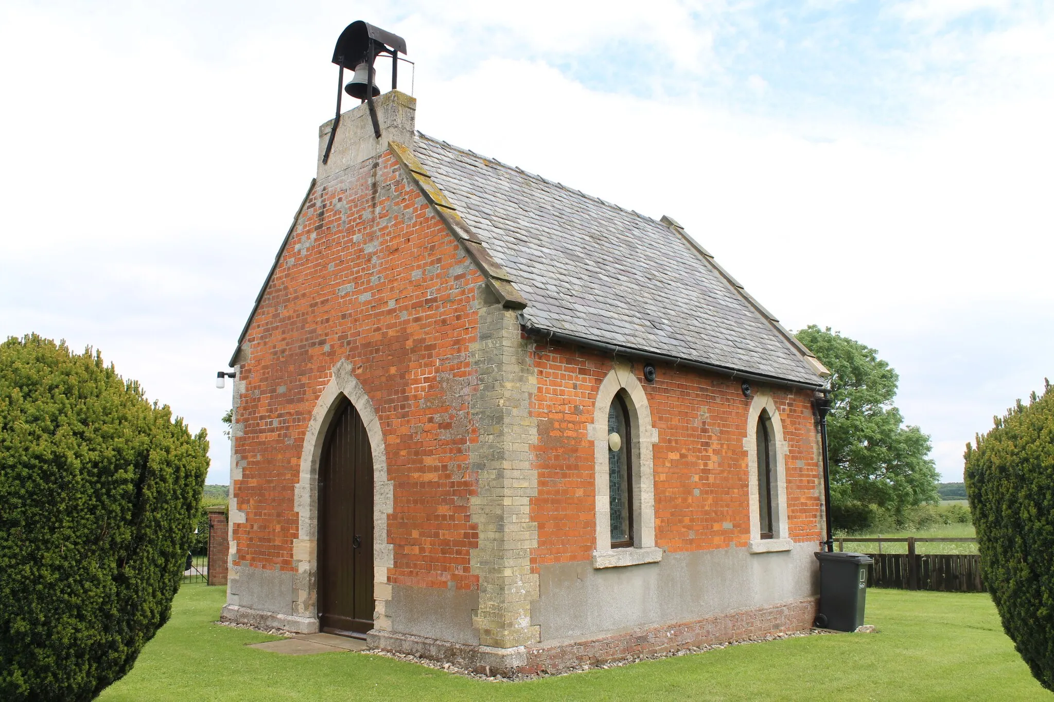 Photo showing: St Andrew's church, Apley