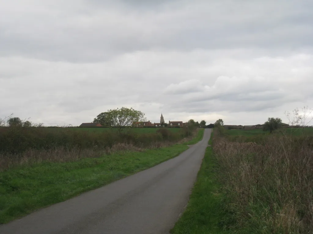 Photo showing: Looking towards Dry Doddington from the Westborough Road