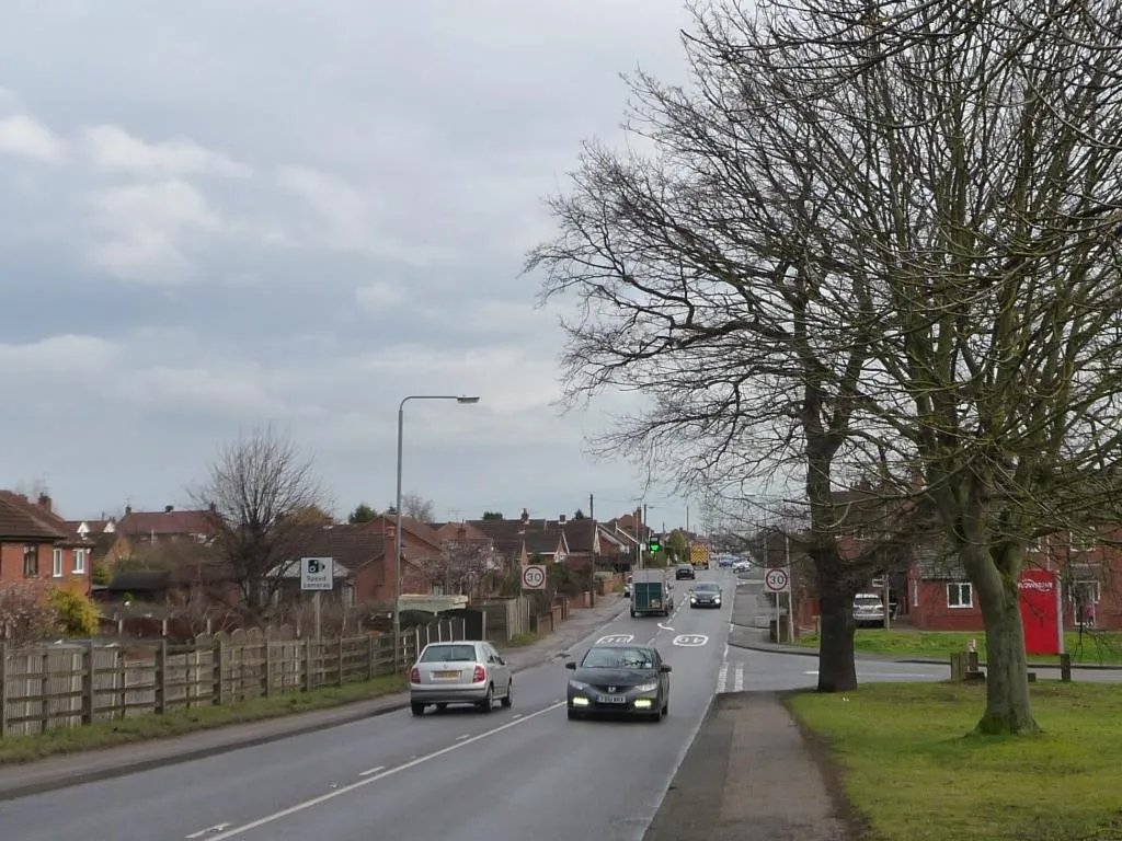 Photo showing: 30 mph limit, Hawton Lane