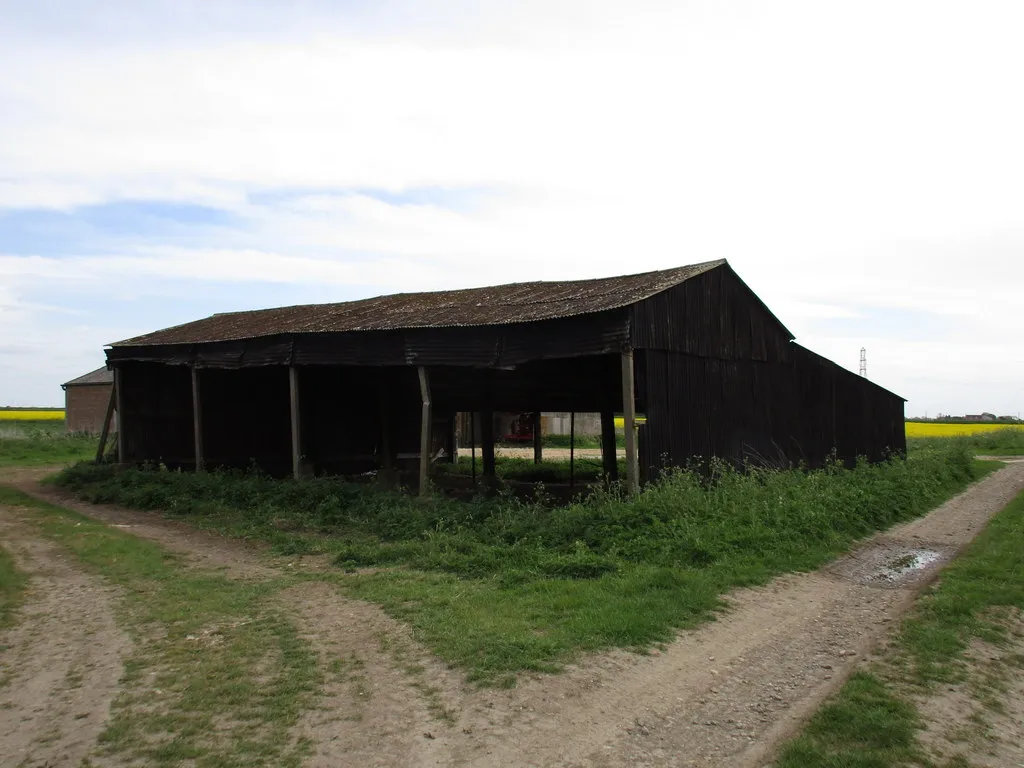 Photo showing: Corrugated iron barn