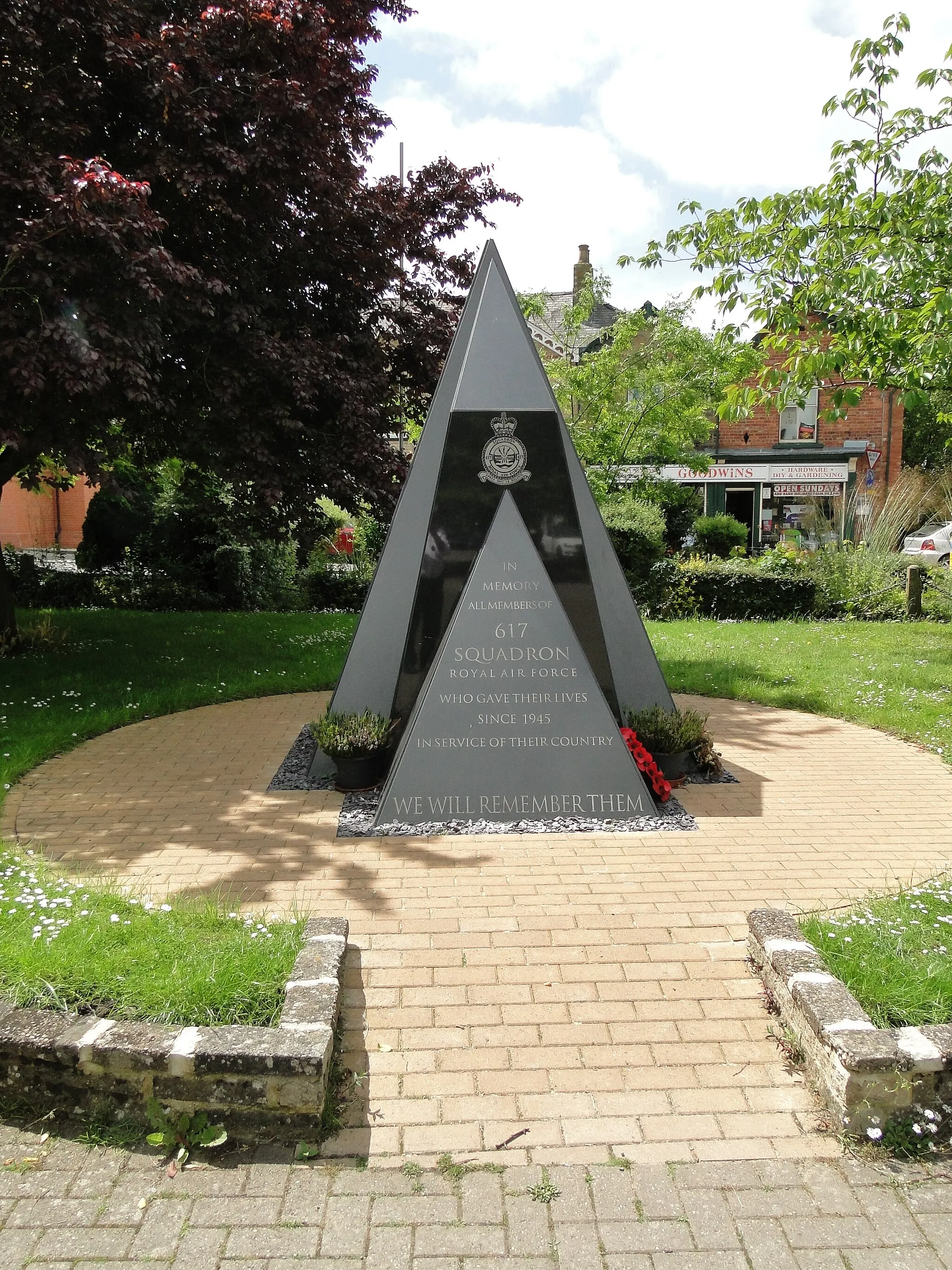 Photo showing: 617 Squadron Memorial at Woodhall Spa