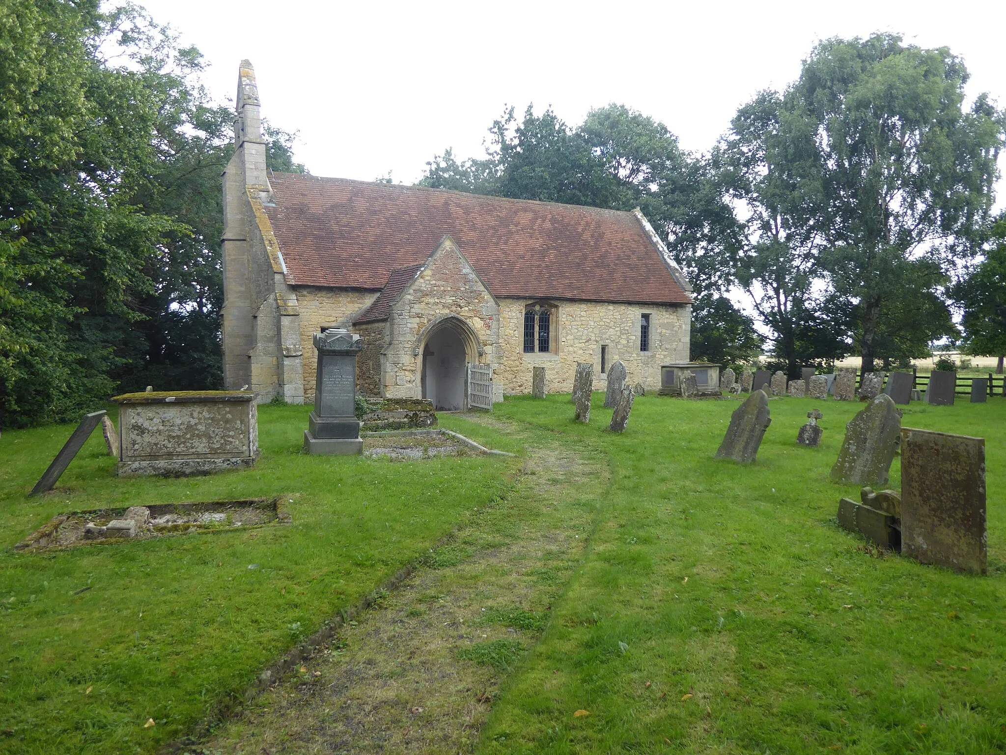 Photo showing: St Michael's Church, Stragglethorpe