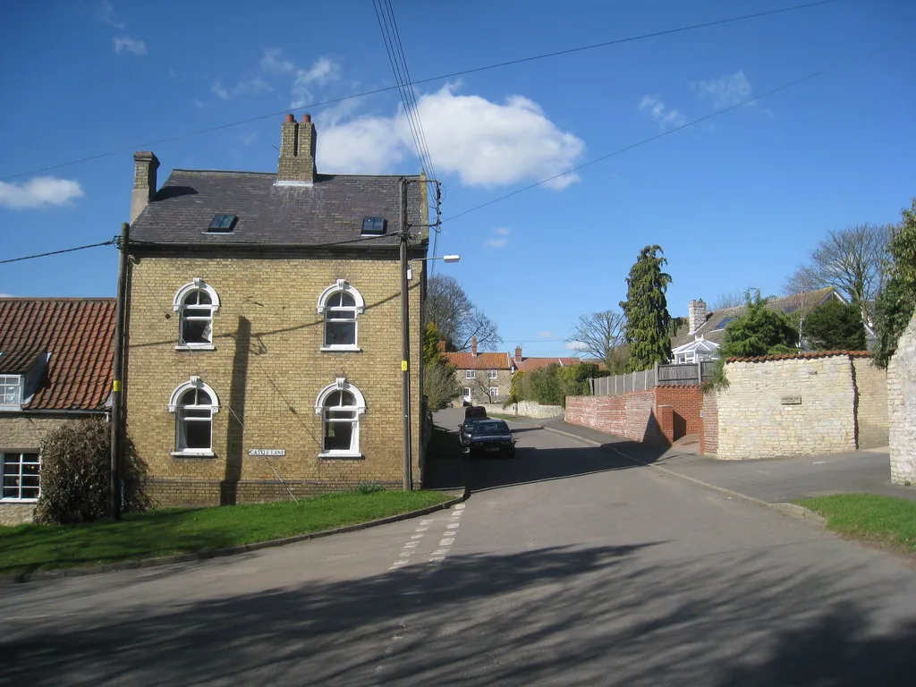 Photo showing: The junction of Main Street and Castle Lane, Boothby Graffoe
