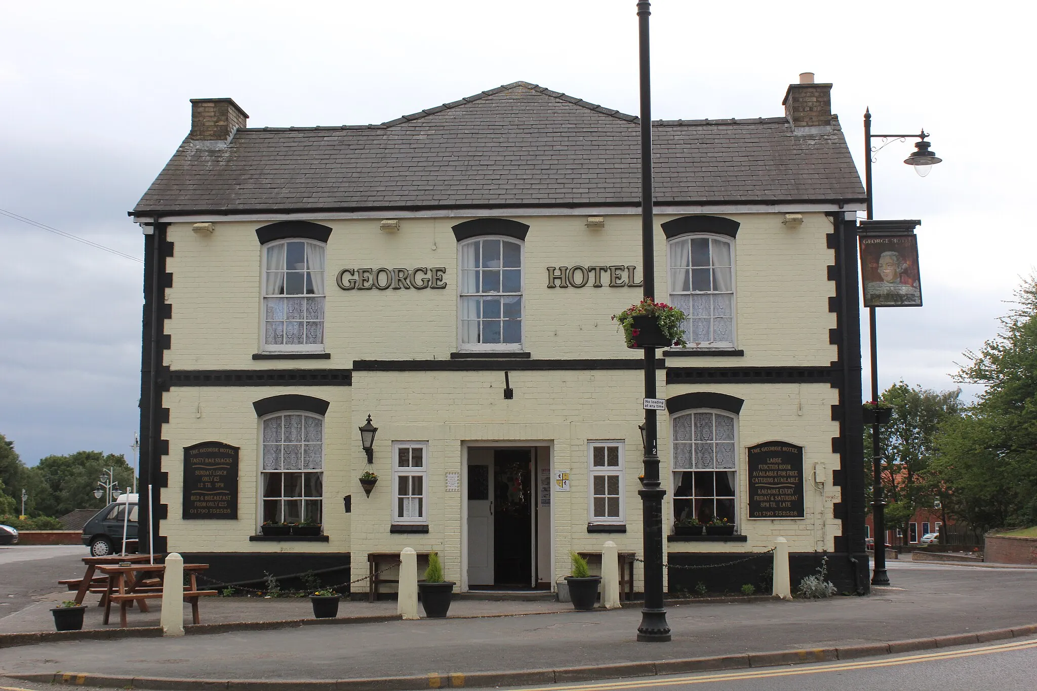 Photo showing: George Hotel 1 Boston Road