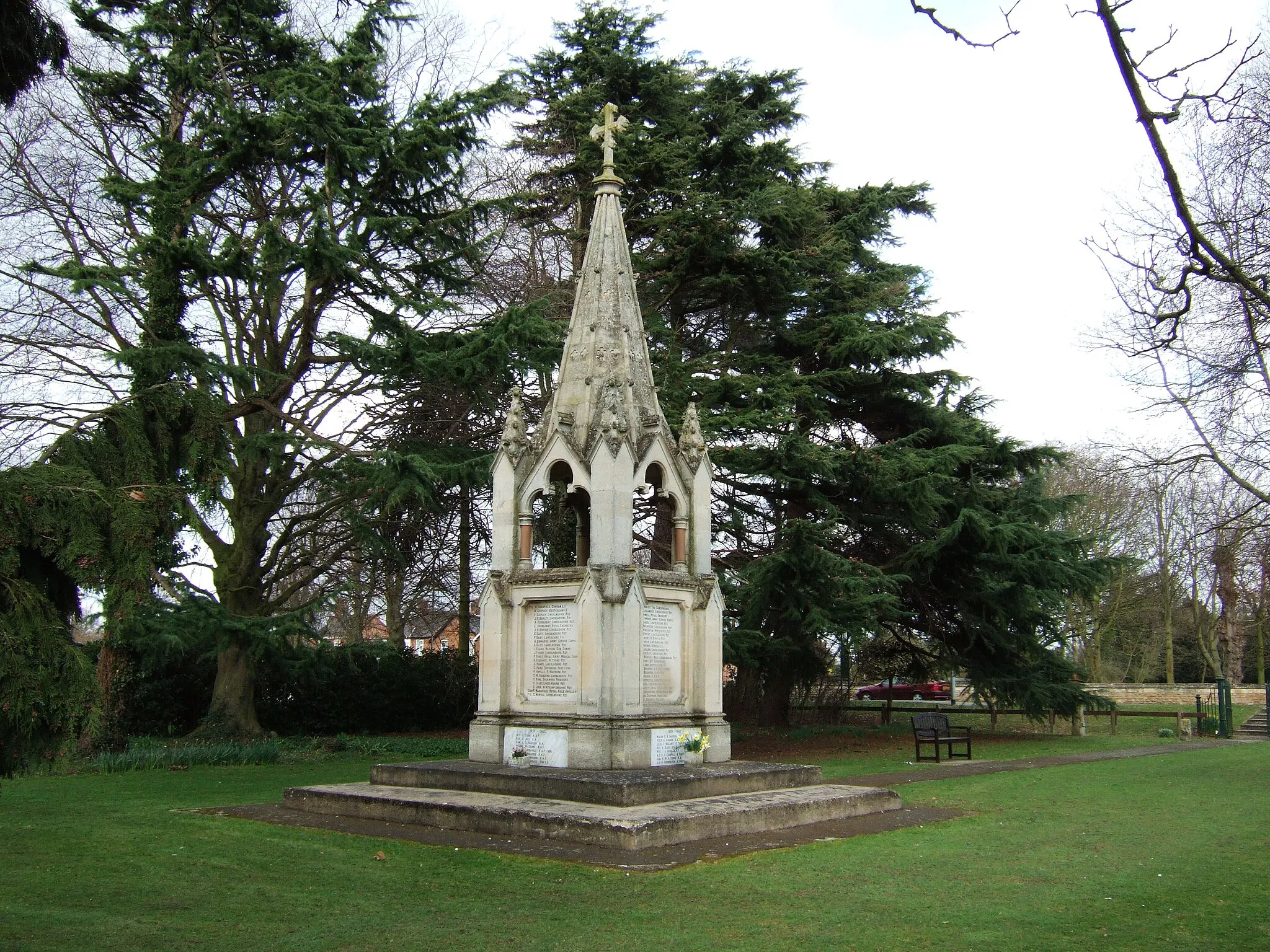 Photo showing: War memorial in Pinchbeck near Spalding