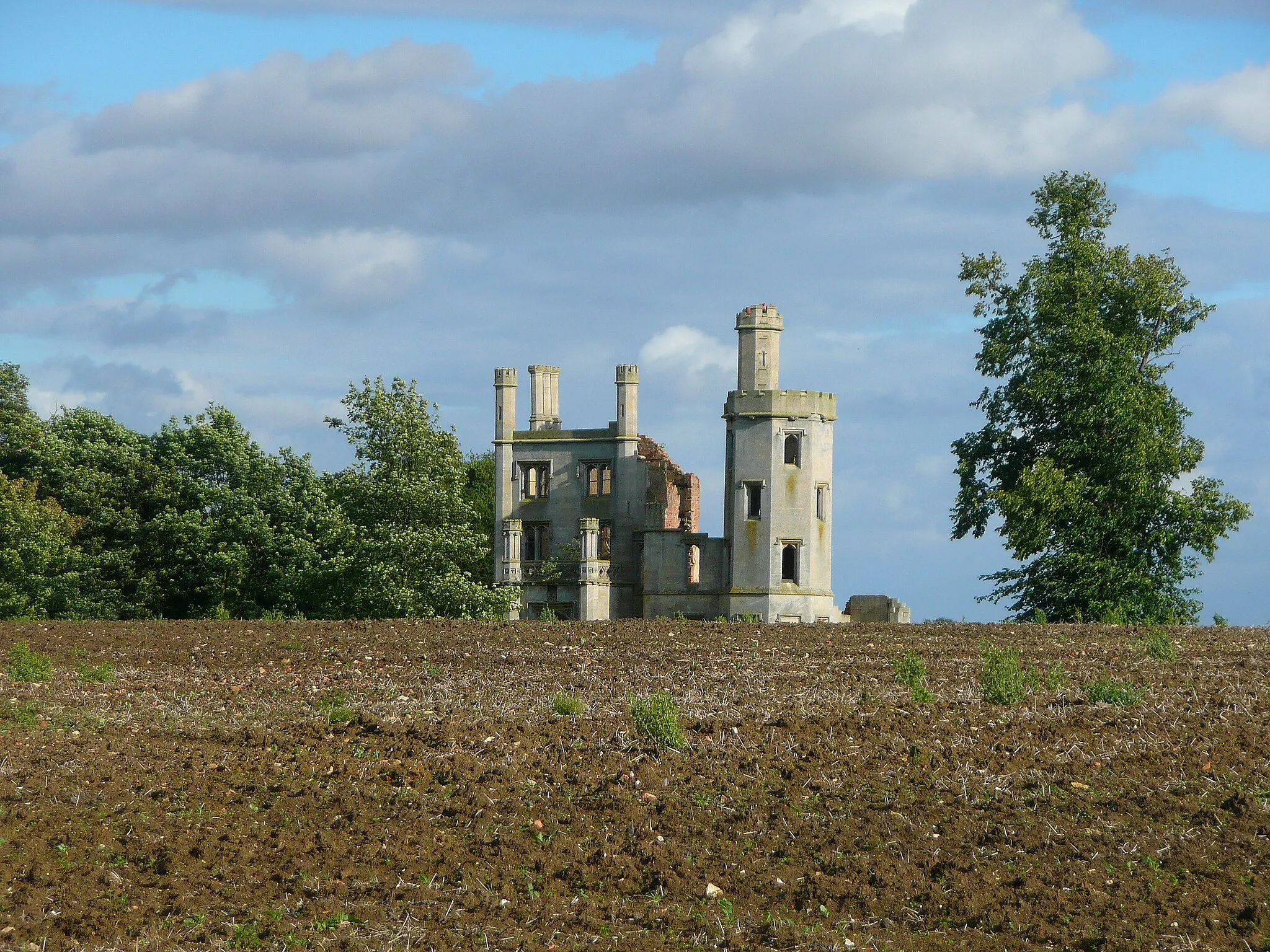 Photo showing: Haverholme Priory