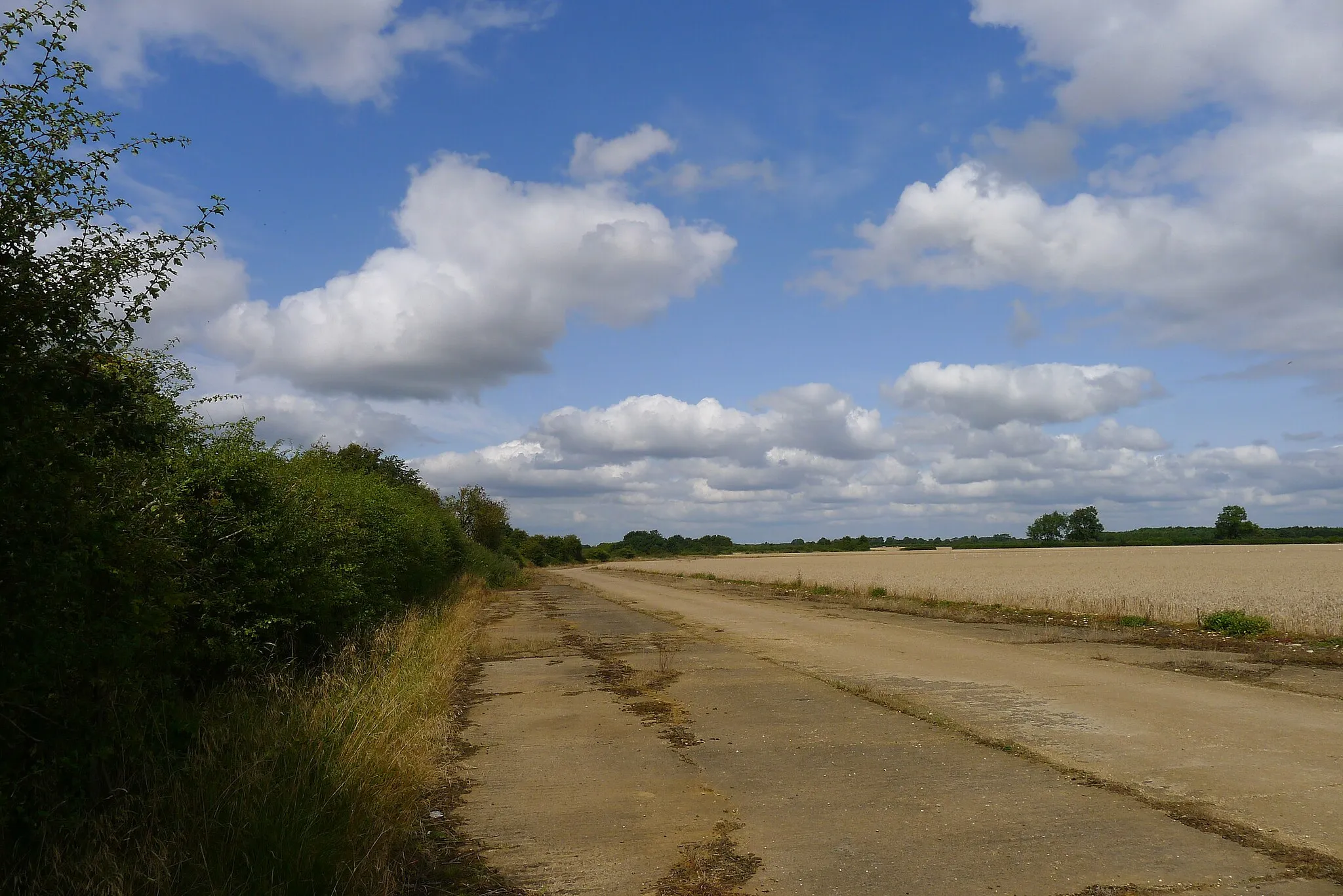 Photo showing: At the western edge of Saltby Airfield