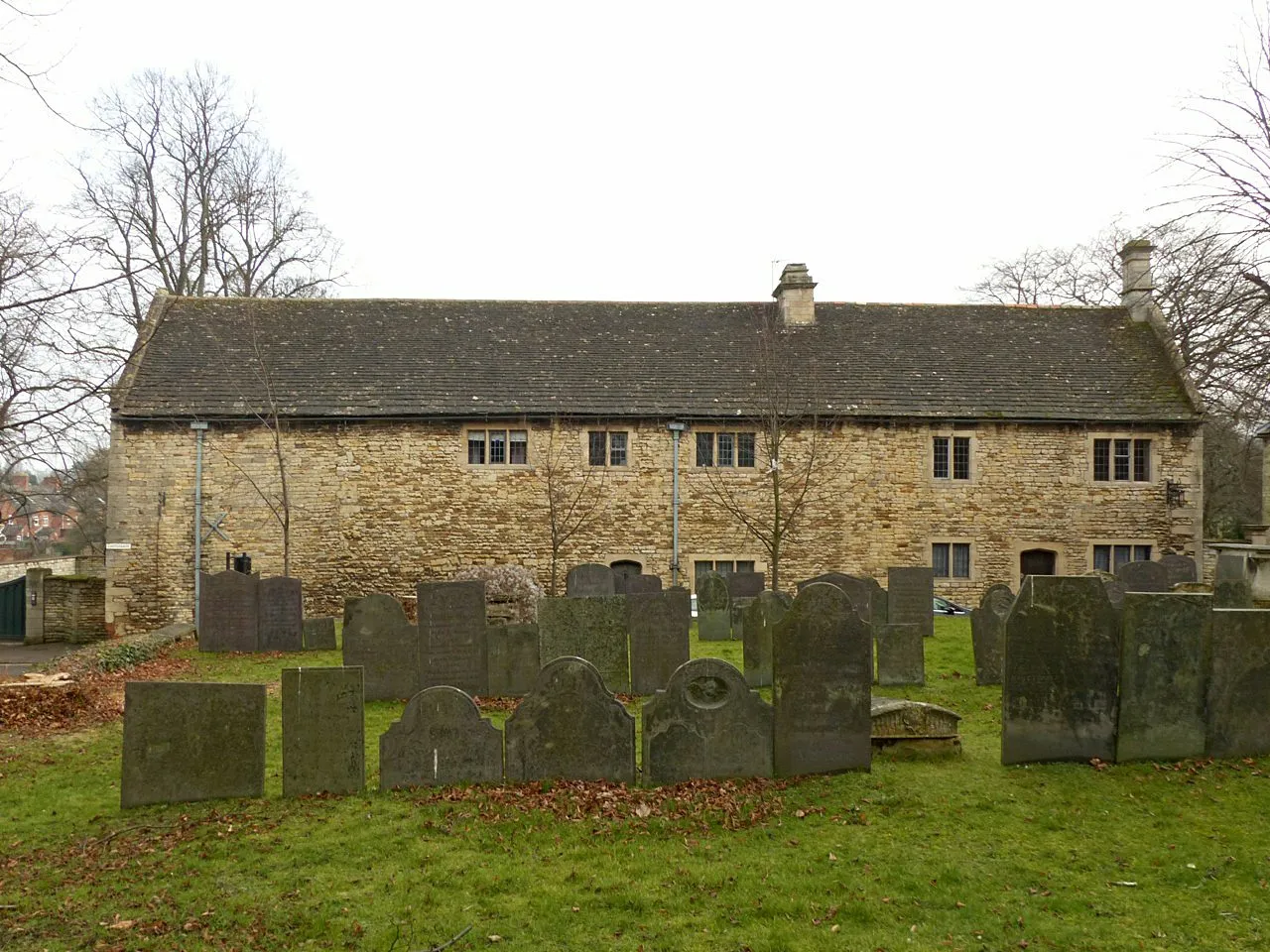 Photo showing: Stable block to Grantham House